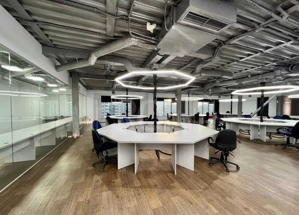 ЛОФТ офис с мебелью и кухней Солом'янський р-н (710 м2)