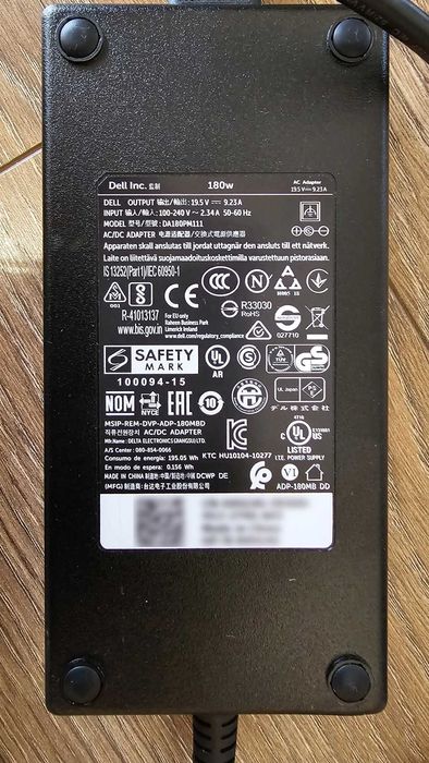 Stacja dokująca Dell WD19 + zasilacz 180W