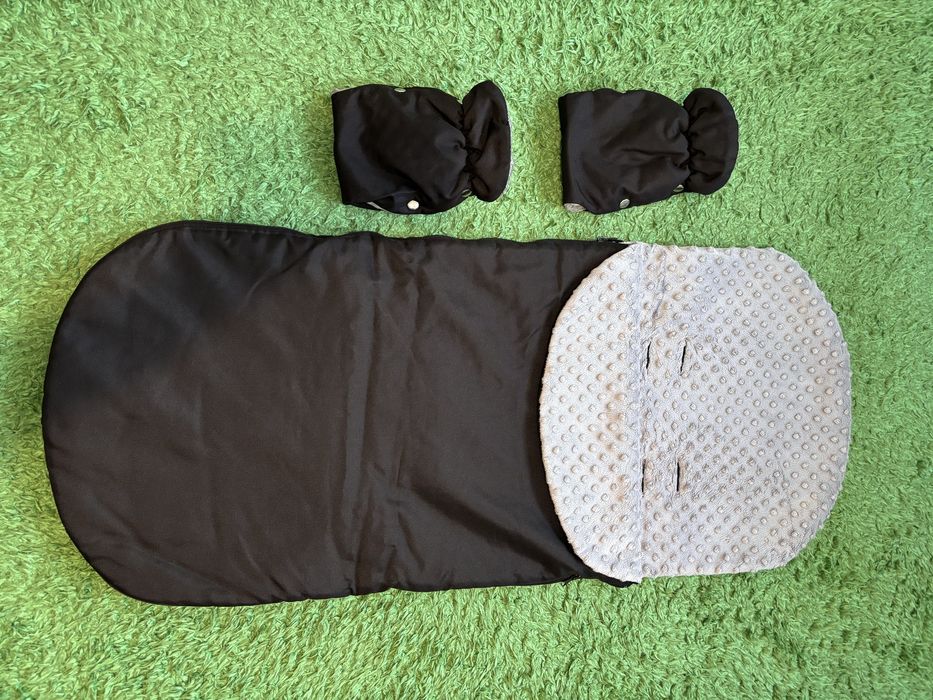 Spiworek do wozka, sanek i rekawice ocieplane.