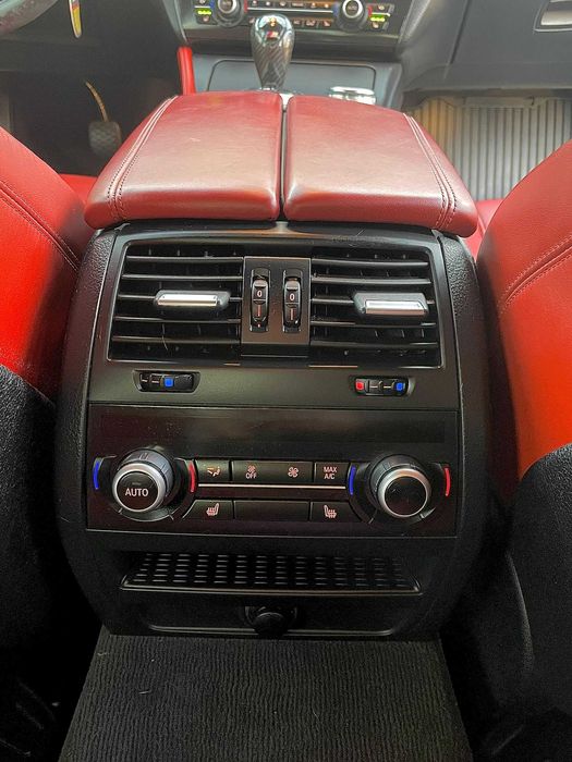 BMW M5 2014 року