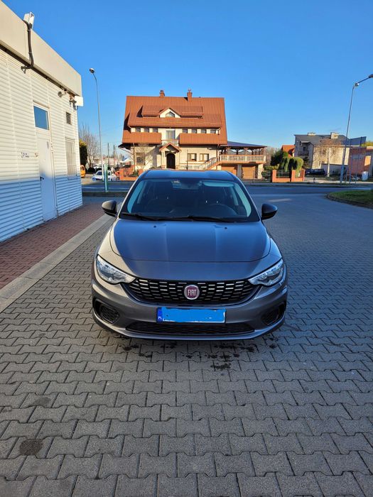 Sprzedam samochód Fiat Tipo POP 1.4 16 v T-jet 120 km