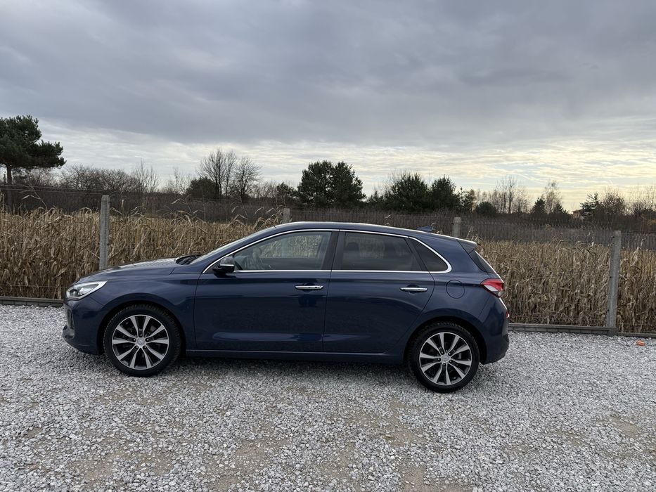 Hyundai i30 2017 rok 1.4 T-GDI benzyna  full led bogato wyposażony