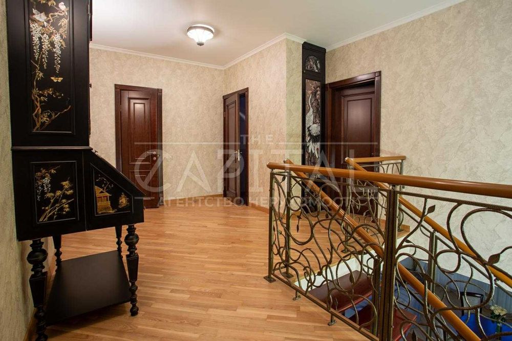 ТОРГ Продаж Пентхауса  пр-т Лобановського 126-Г ПАРКІНГИ В ЦІНІ