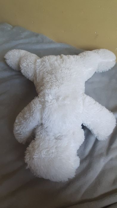 Miękki pluszowy piesek