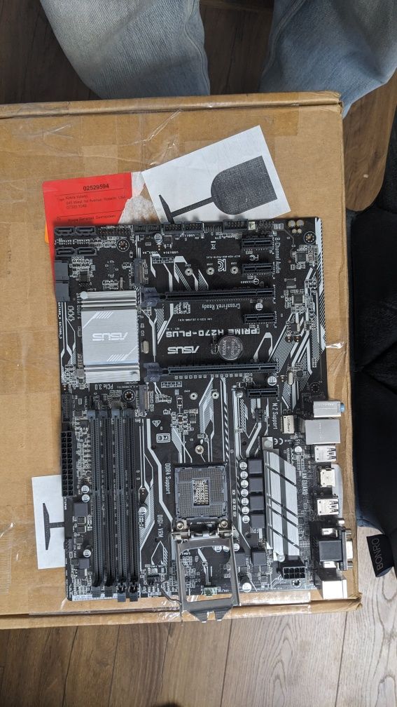 Материнка Asus prime h270 plus