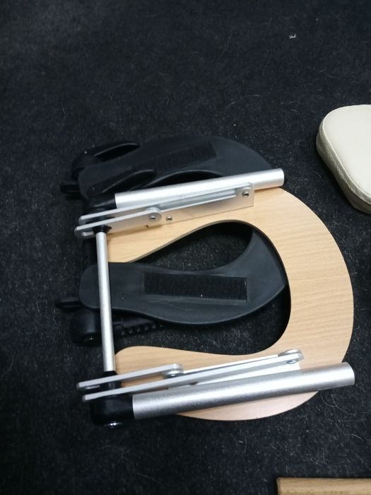 набор подушек подголрвников для масажного стола