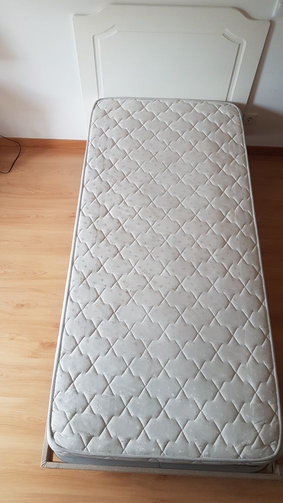 Cama singular da marca micuna com colchão ortopédico incluído