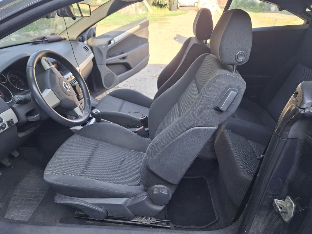 Opel Astra H Twin Top 1.8 140 km