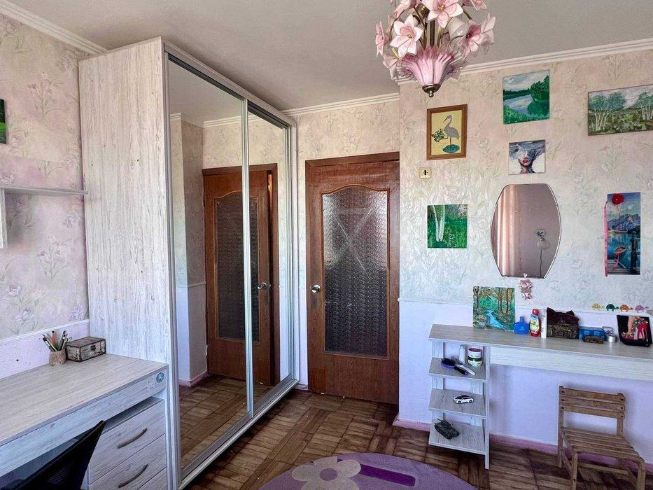 Продам 3-х комнатную квартиру ул. Чумаченка