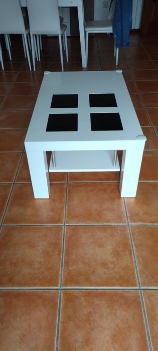 Mesa de centro de sala lacada a branco