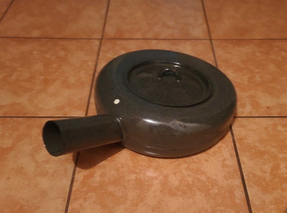 Судно чоловіче підкладне емальоване з кришкою догляд за хворими