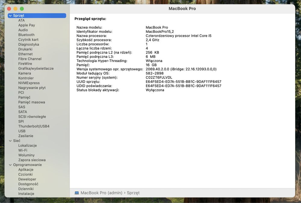 MacBook Pro 13-calowy, 2019, cztery porty Thunderbolt 3