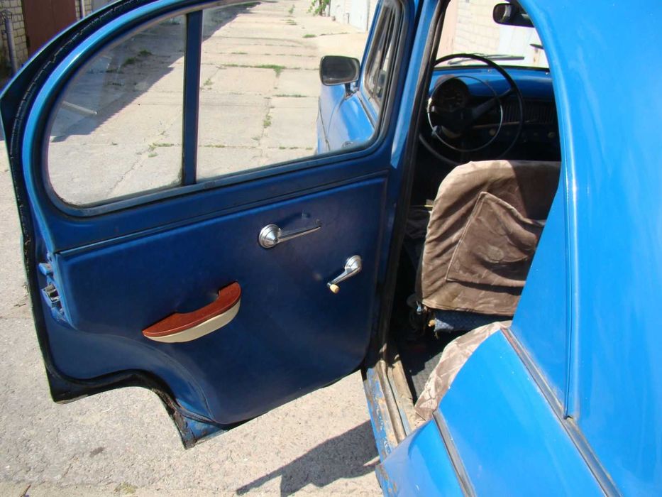 Машина Москвич -403