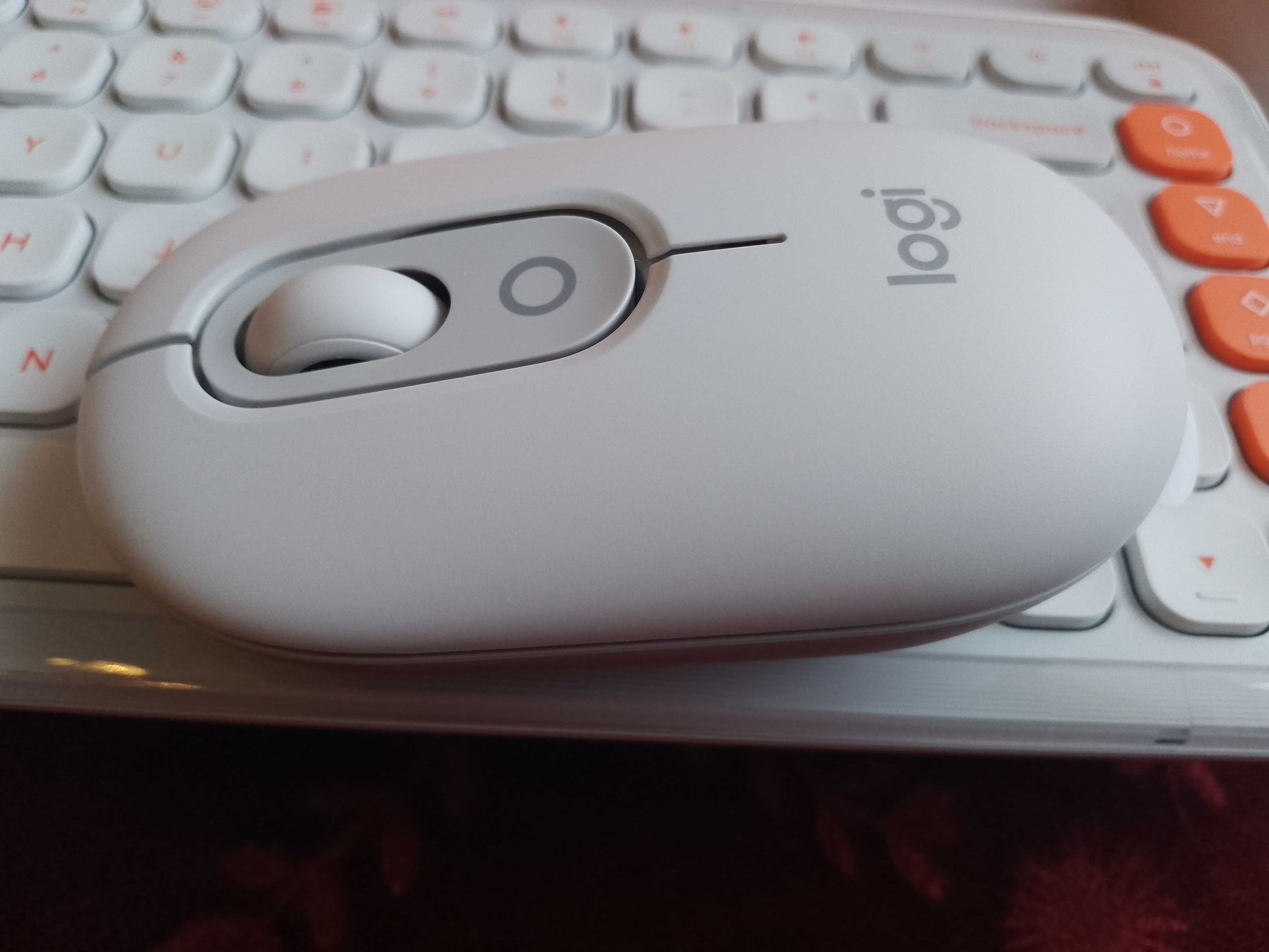 Zestaw Logitech POP Icon Combo (klawiatura + mysz).