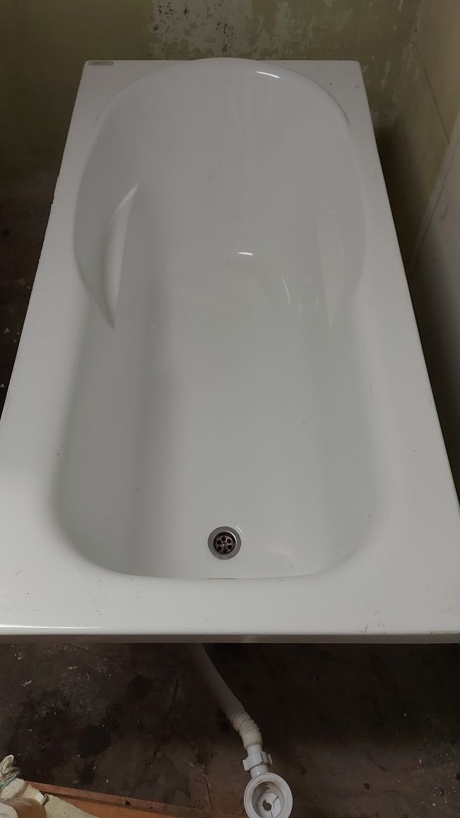 Sprzedam wannę łazienkową 170/70cm.