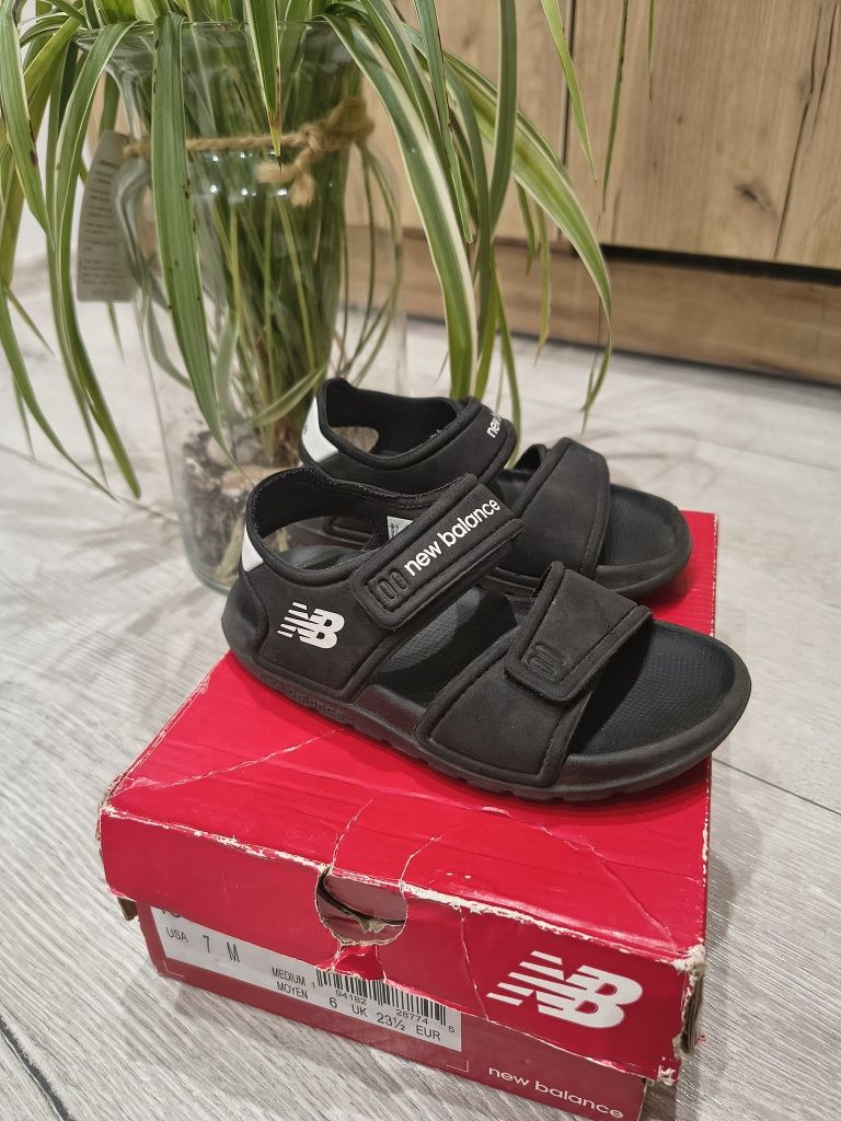 Sandały new balance 23,5cm
