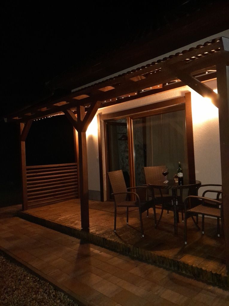 Całoroczny Domek pod Lasem z Jacuzzi.
