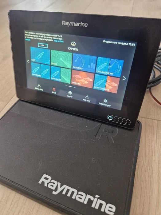 Nawigacja ploter map AXIOM 7 prawie nowy