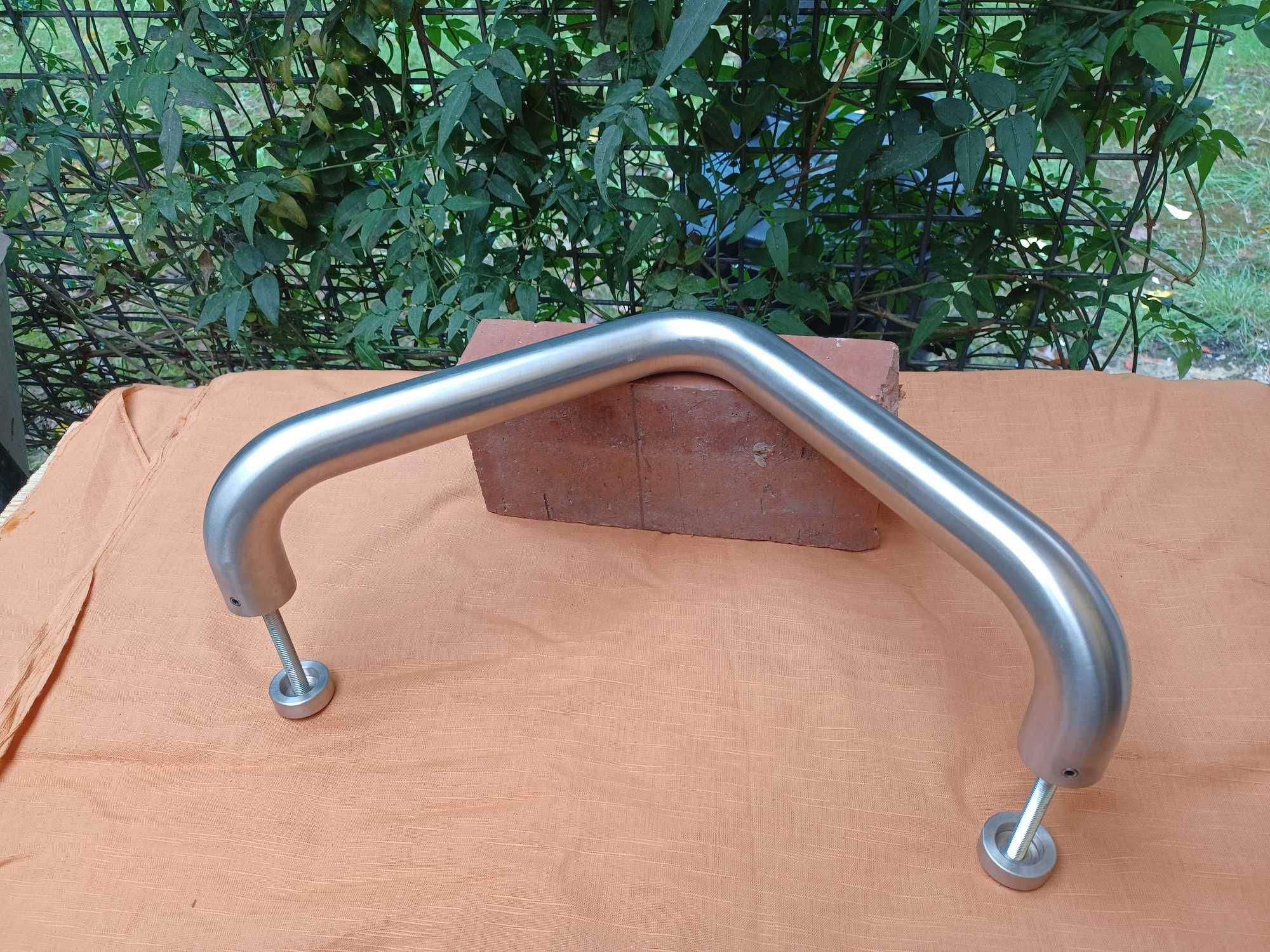Puxador para porta exterior