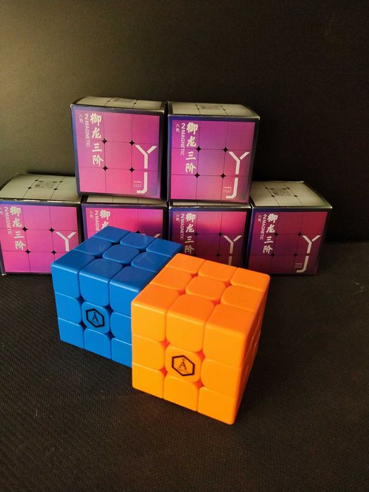 Кубик 3х3x3 "Yulong V2 M Power"