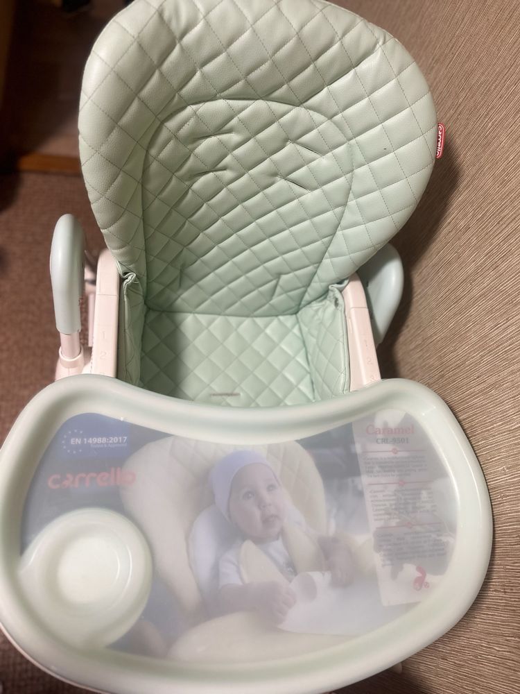 Стульчик для годування Carello