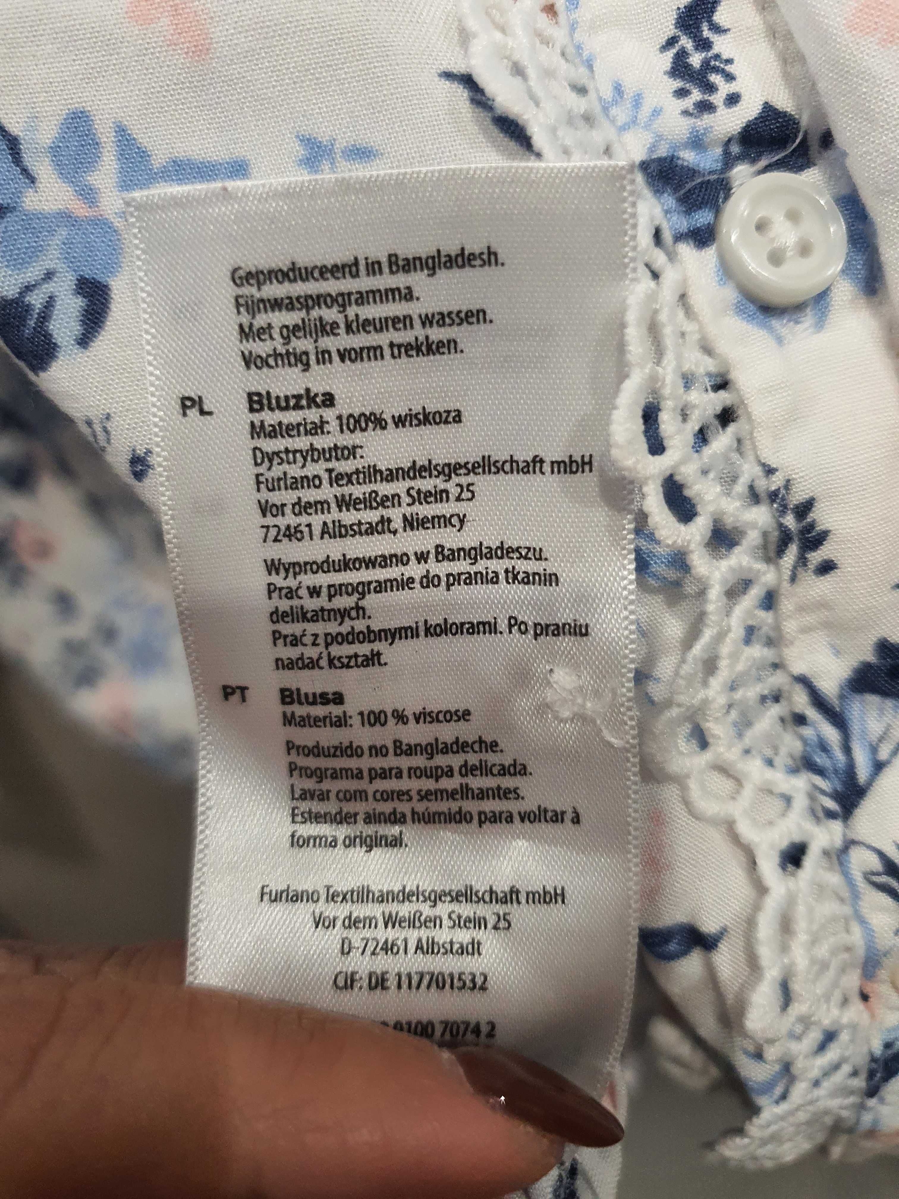 Biała koszula w kwiaty