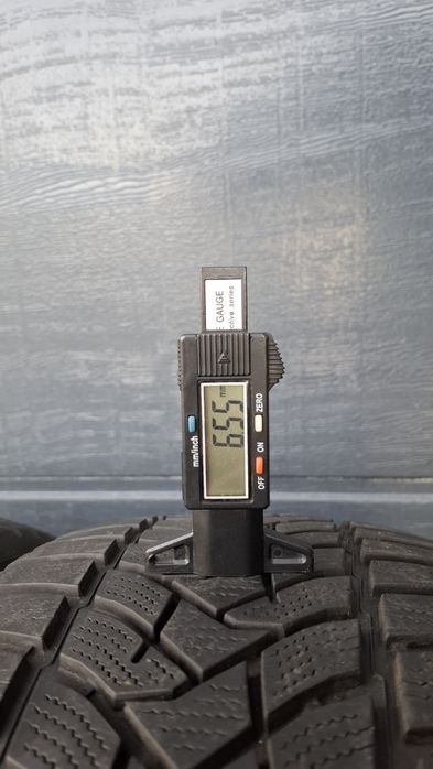 Dunlop 225/45 R18 Winter 6.5 mm