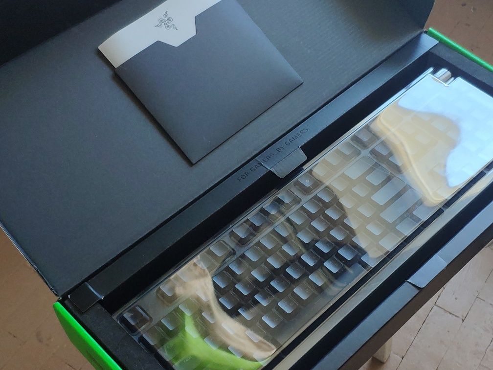 Клавіатура Razer Ornata V2