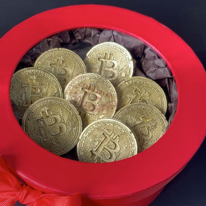 Подарунковий набір шоколаду з Bitcoin