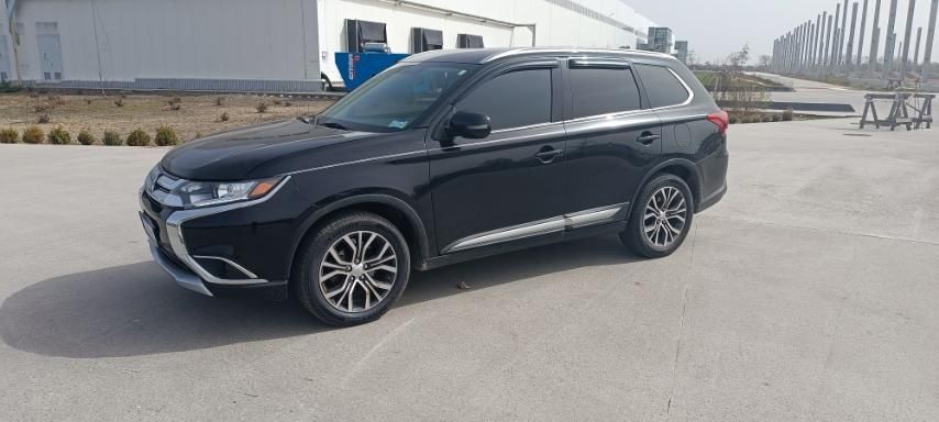 Mitsubishi Outlander 2,4 SEL 2017