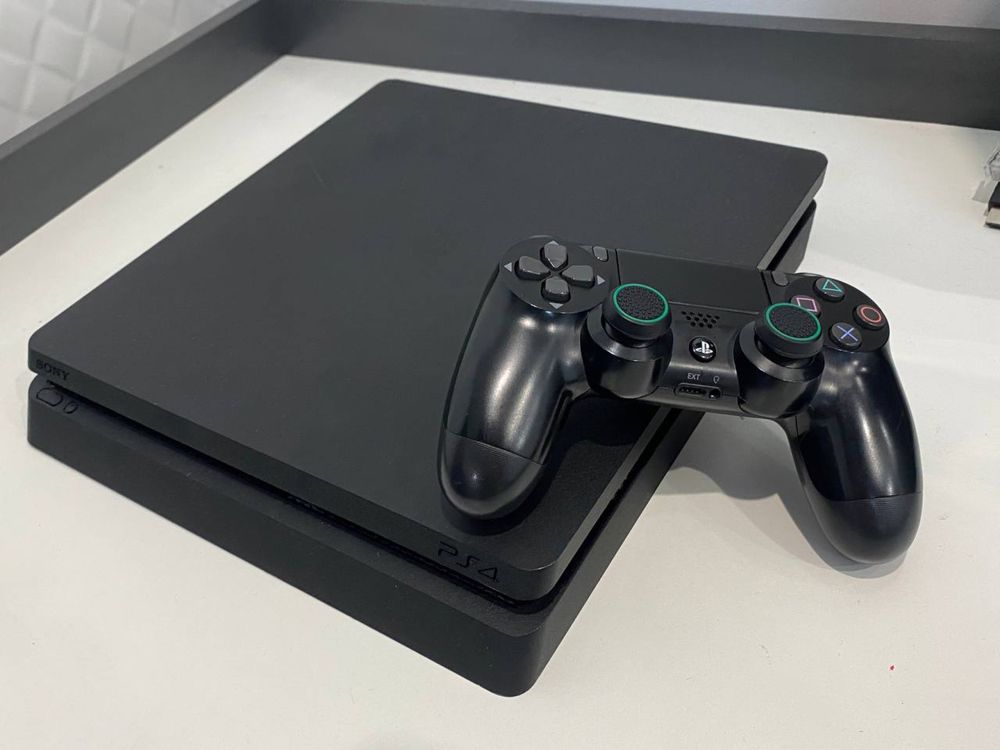 Продається Ps4 slim 500gb