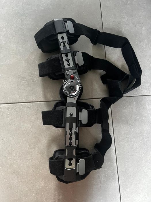 Djo Global X-rom Post Op Knee Brace orteza stawu