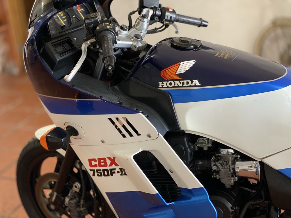 Honda CBX 750 f2 ano 86