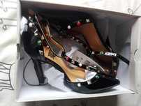 Sapatos SENHORA NOVOS tam 35