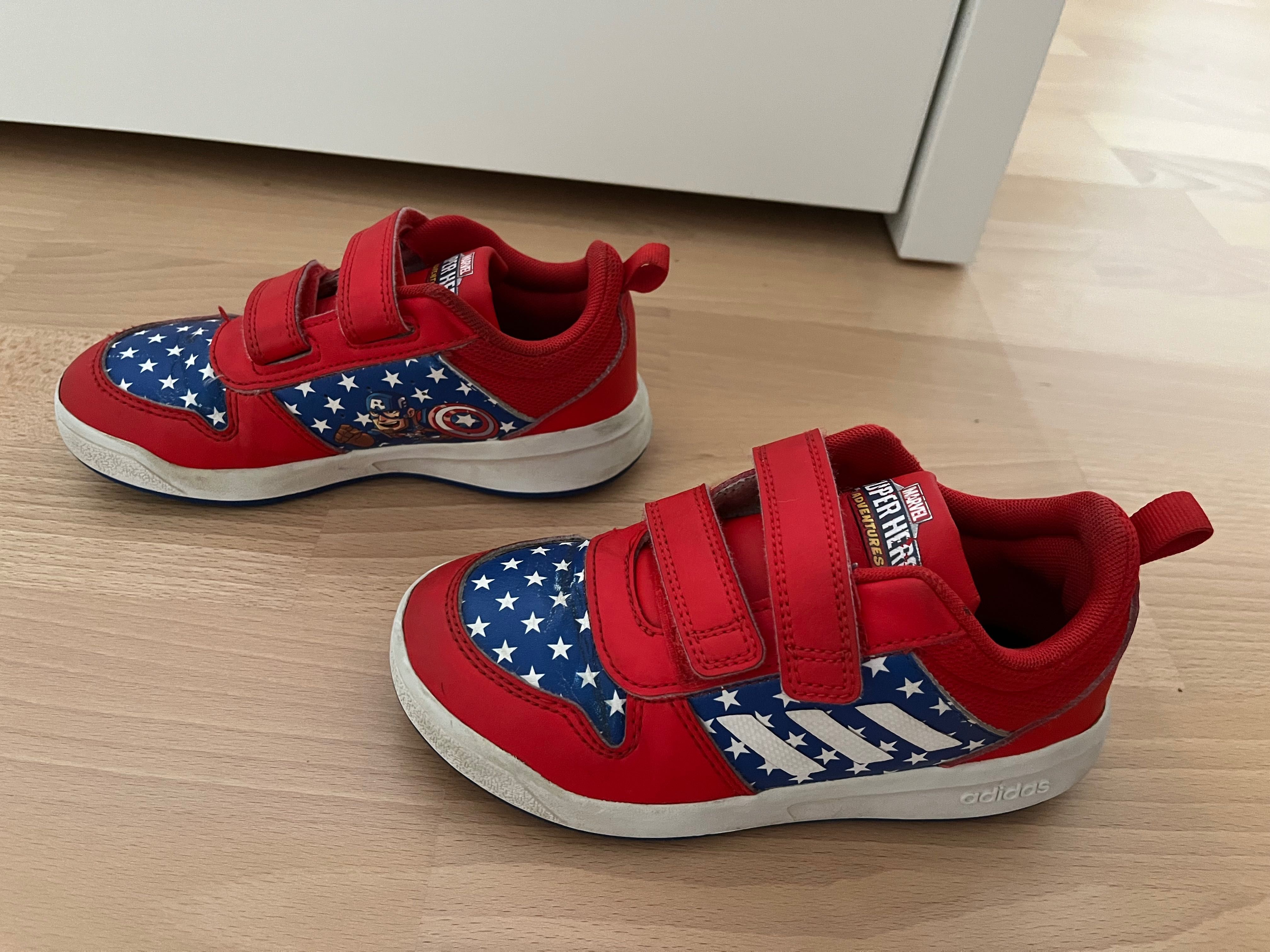 Buty chłopięce ADIDAS Marvel rozm 30