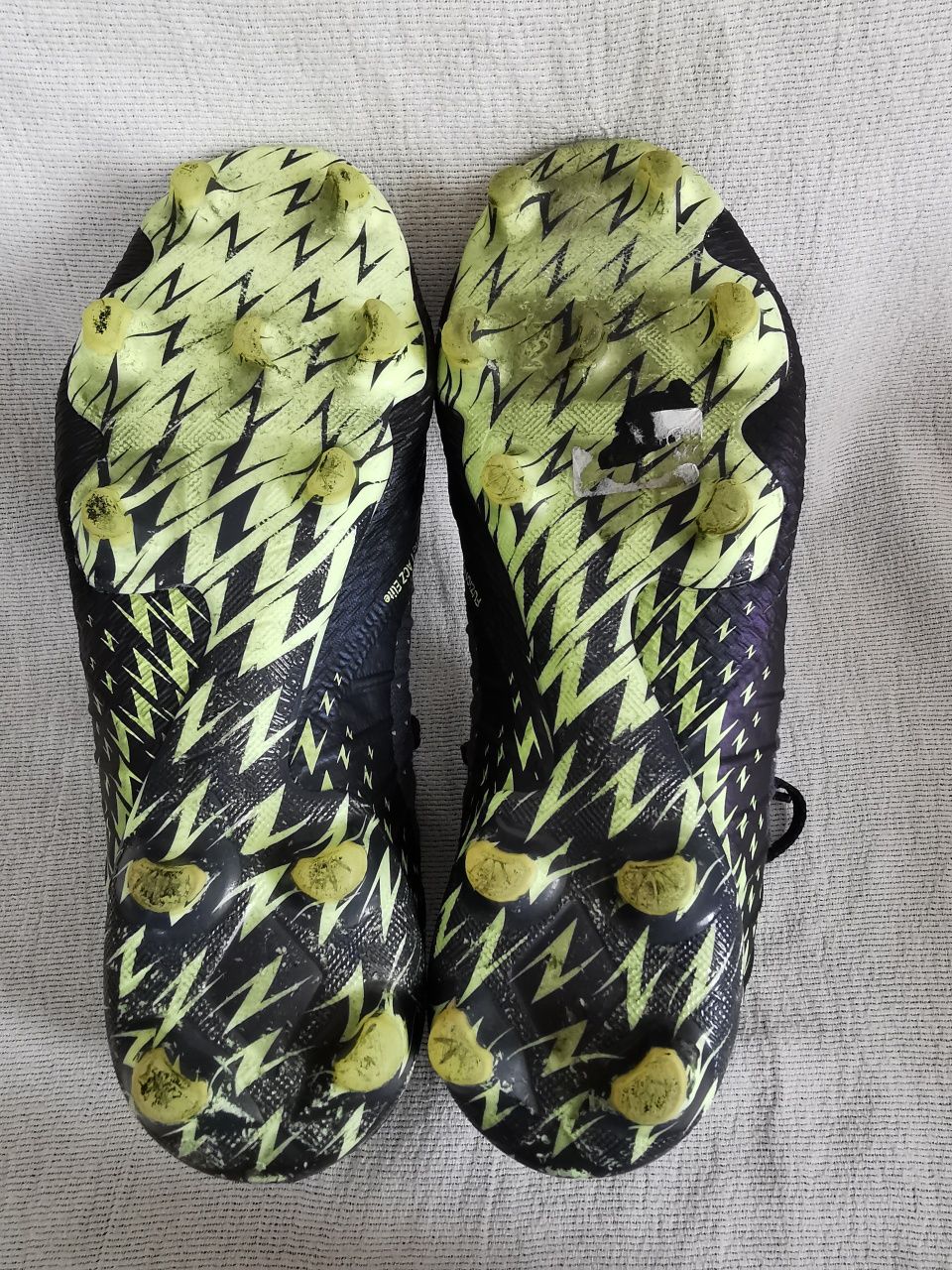 Puma Future Z 1.4 Fg/Ag  profesjonalne buty piłkarskie korki lanki 42
