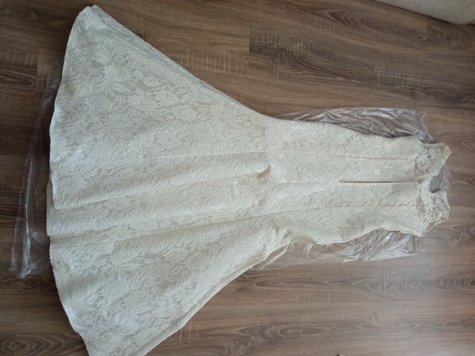 Весільня сукня, гаде, розмір 44