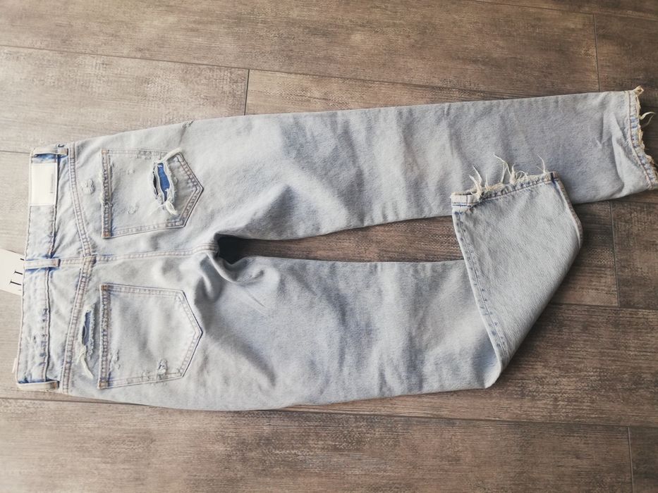 Jeansy Straight Fit stradivarius M