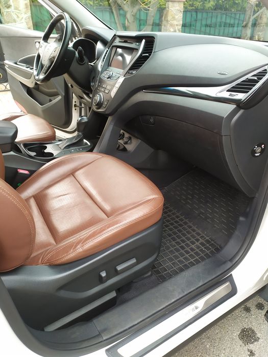 Продам автомобиль. Hyundai SANTA FE 2013 р.в. Максимальна комплектація