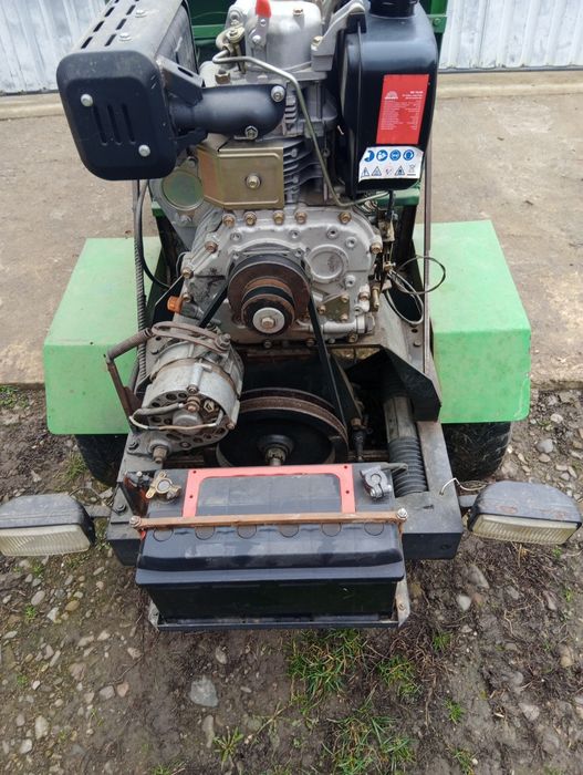 Продам міні-трактор 4х4