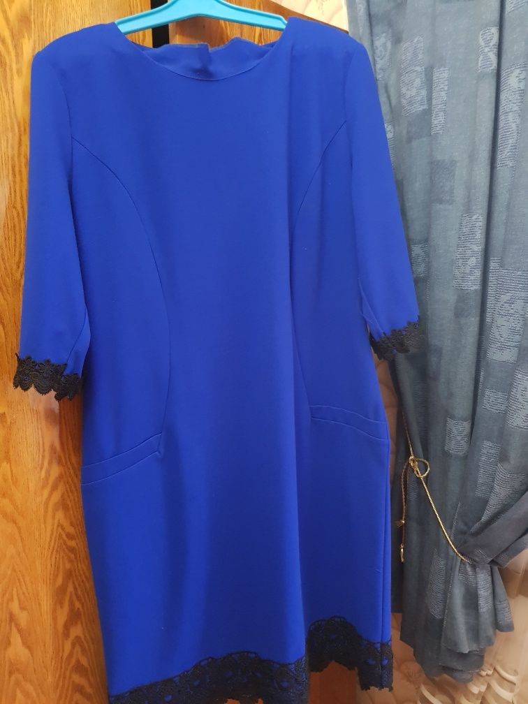 Сукня,плаття 56 розміру,колір електро