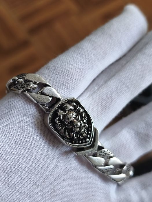 Pulseira em aço inoxidável de alta qualidade Lions Head 21 cm