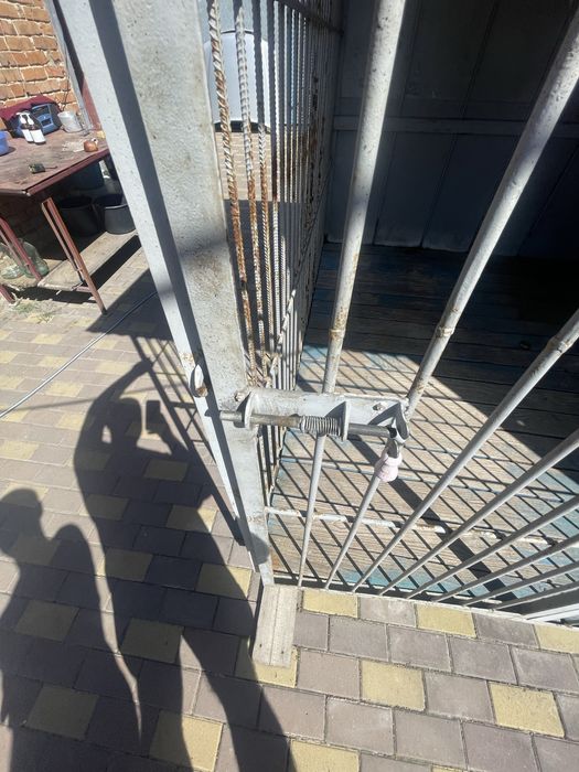 Продам вольєр буда для великих тварин