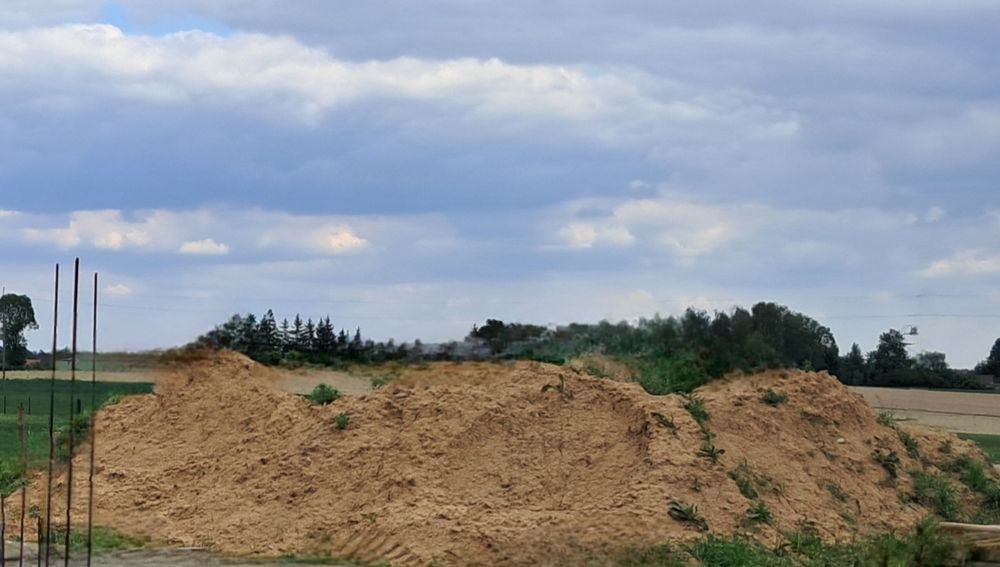 Oddam ziemię z wykopu