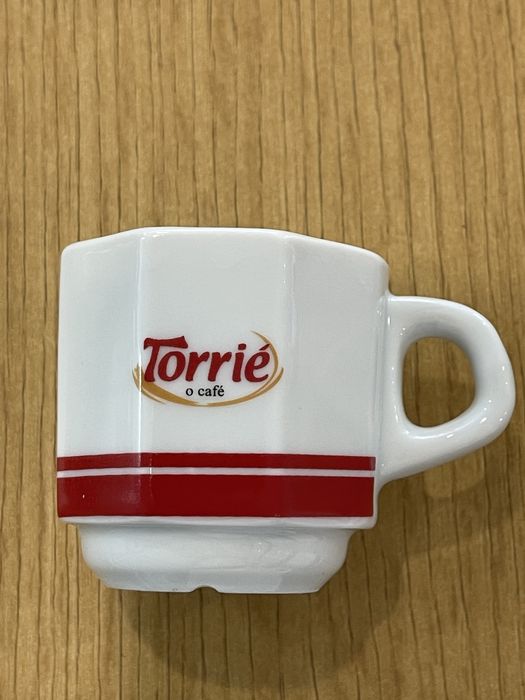 Chavenas cafe Torrie