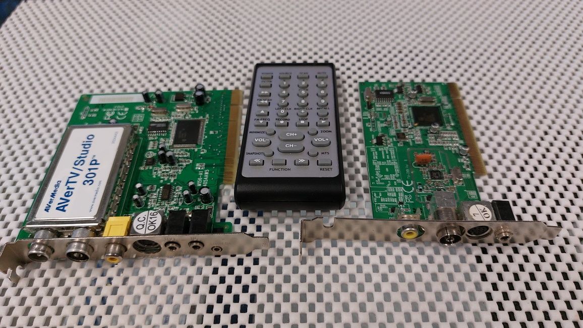 Продам два TV тюнера для ПК Aver Media