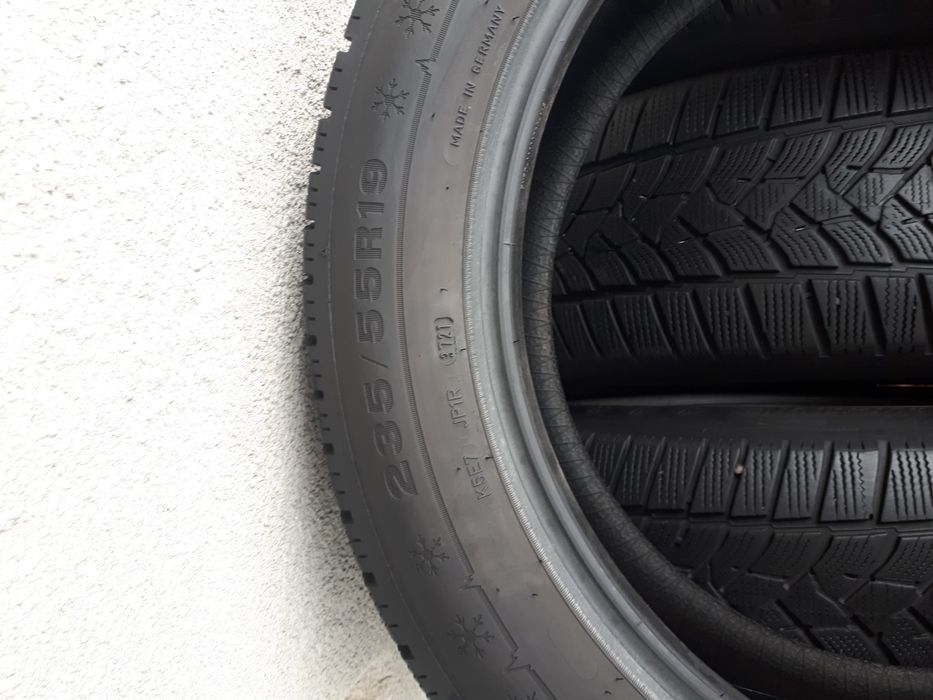 Зимові шини 235/55 R19 Dunlop winter sport 5 suv