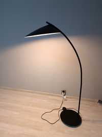 Lampa stojąca czarna metalowa