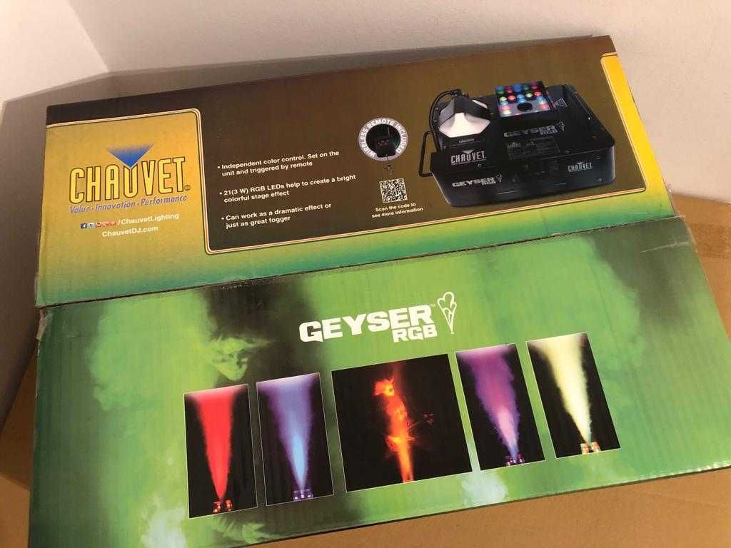 Chauvet DJ Geyser RGB (máquina de fumo)