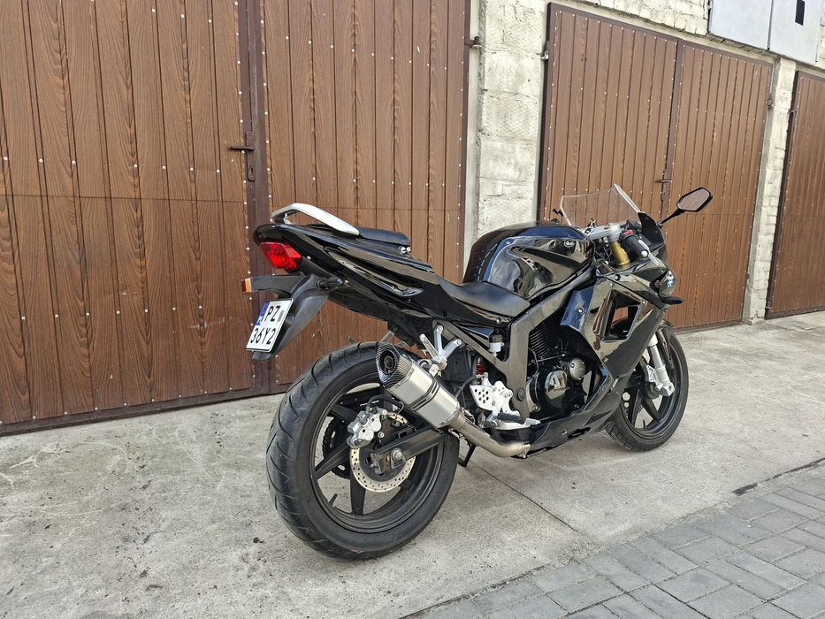 Hyosung GT-125R kat.B lub A1